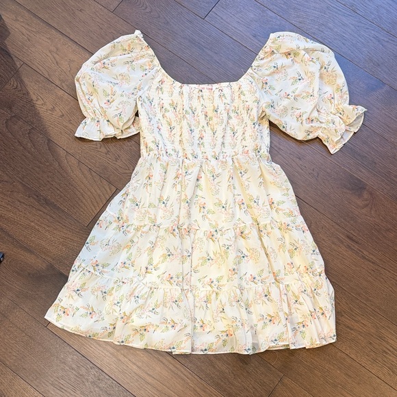 Flying Tomato Dresses & Skirts - Flying Tomato Floral Puff Sleeve Mini Dress Large C11-152